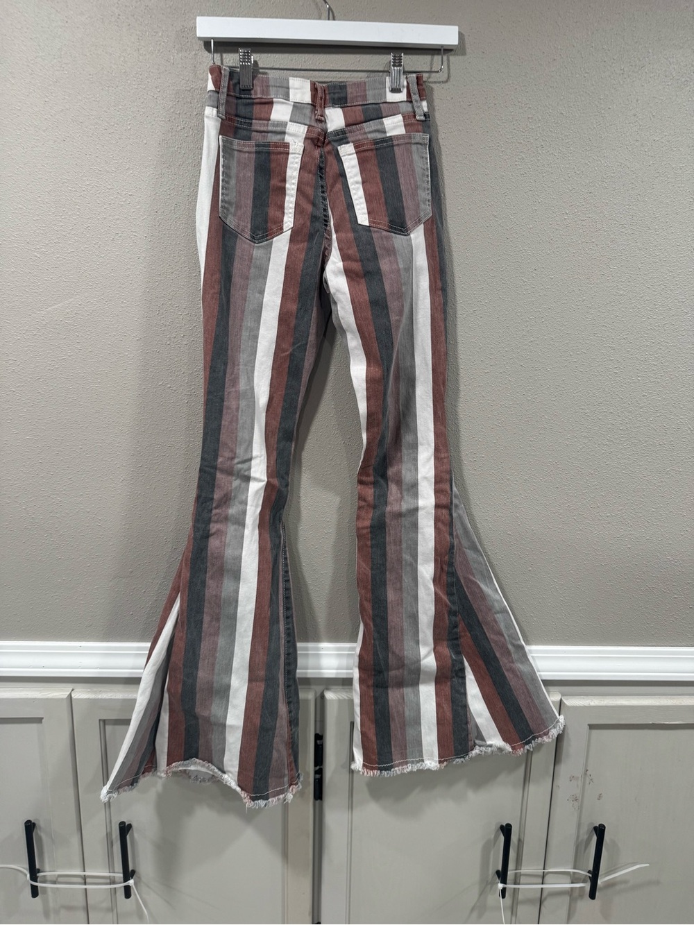 Saints & Hearts Super Flared Striped Pants - Picture 7 of 10